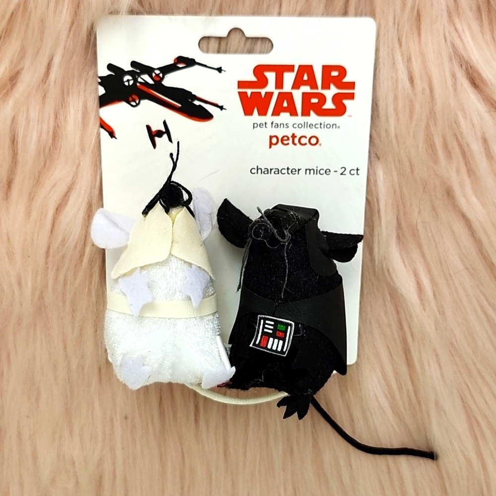 Y2K FIND!! Brand New STAR WARS CHARACTER MICE Cat Toy-2CT